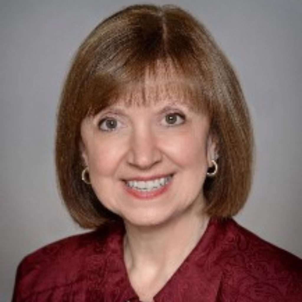 Cindy Yesko 0826 square headshot
