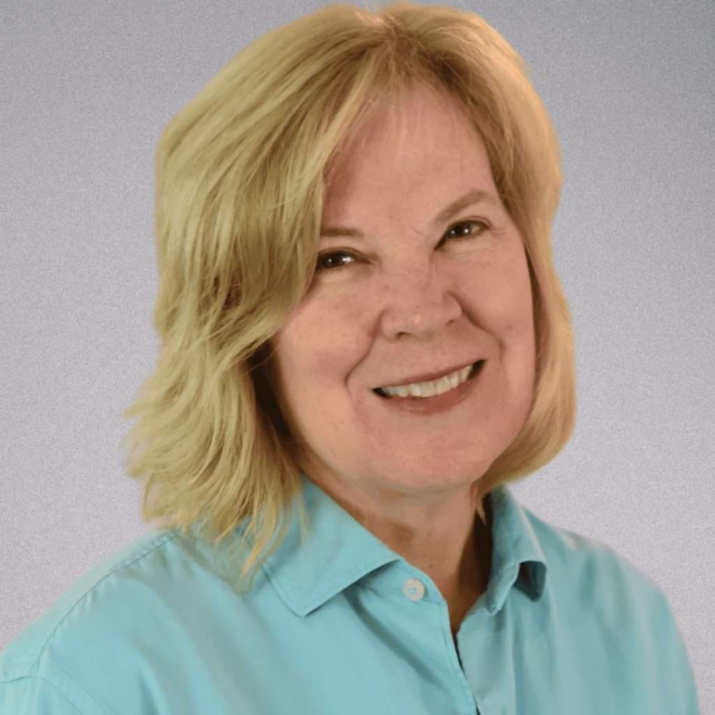 Patty Howard 0826 square headshot