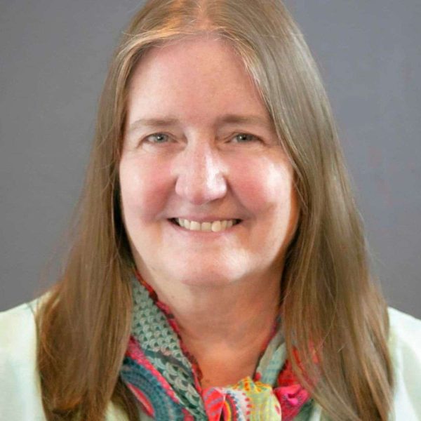 Denise Threlkeld 0926 square headshot