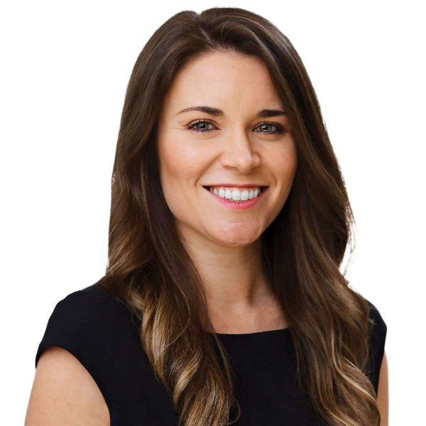 Jenni Bazelak 0926 square headshot
