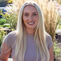 taylor steward headshot